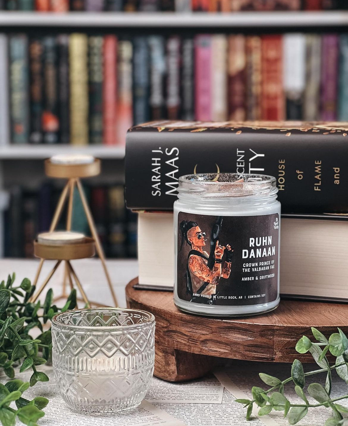 Ruhn Danaan: Crown Prince of the Valbaran Fae Creation Candle